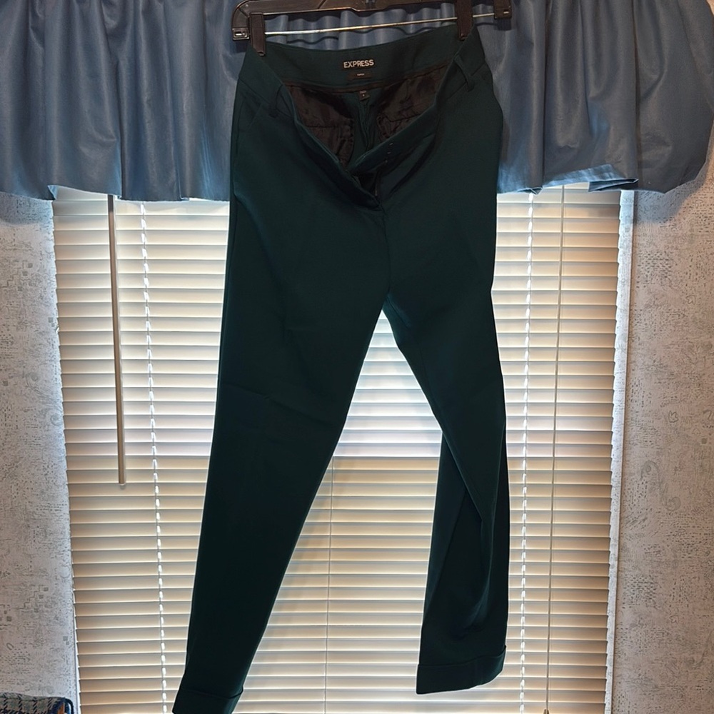 Express Green Ankle Cropped Pants